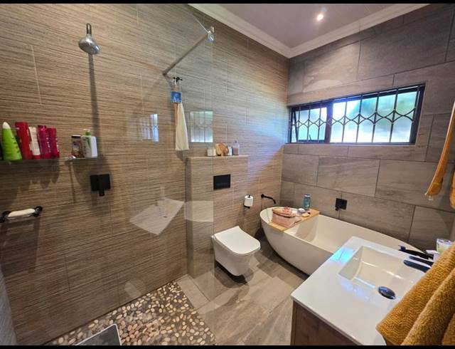 4 BEDROOM HOUSE FOR SALE IN ARCON PARK